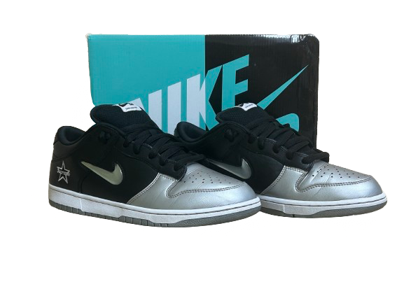 Dunk Low SB Supreme Jewels Swoosh Silver - Taille 45 - État 9/10