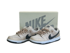 Dunk Low SB Albino & Preto - Taille 43- État 9,5/10