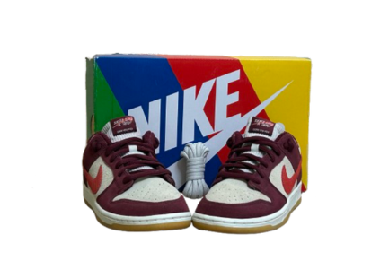 Dunk Low SB Skate Like a Girl - Taille 42 - État 9,5/10