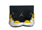 Jordan 1 Mid University Gold - Taille 44 - État 9/10