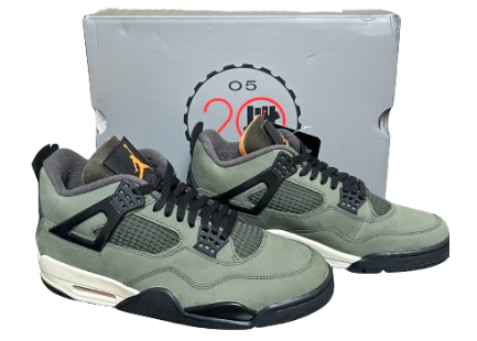 Jordan 4 Undefeated - Taille 42,5 - État 10/10 (DS)