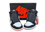 Jordan 1 High Electro Orange - Taille 44 - État 10/10 (DS)