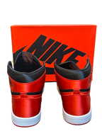 Jordan 1 High Satin Bred - Taille 44,5 - État 10/10 (DS)